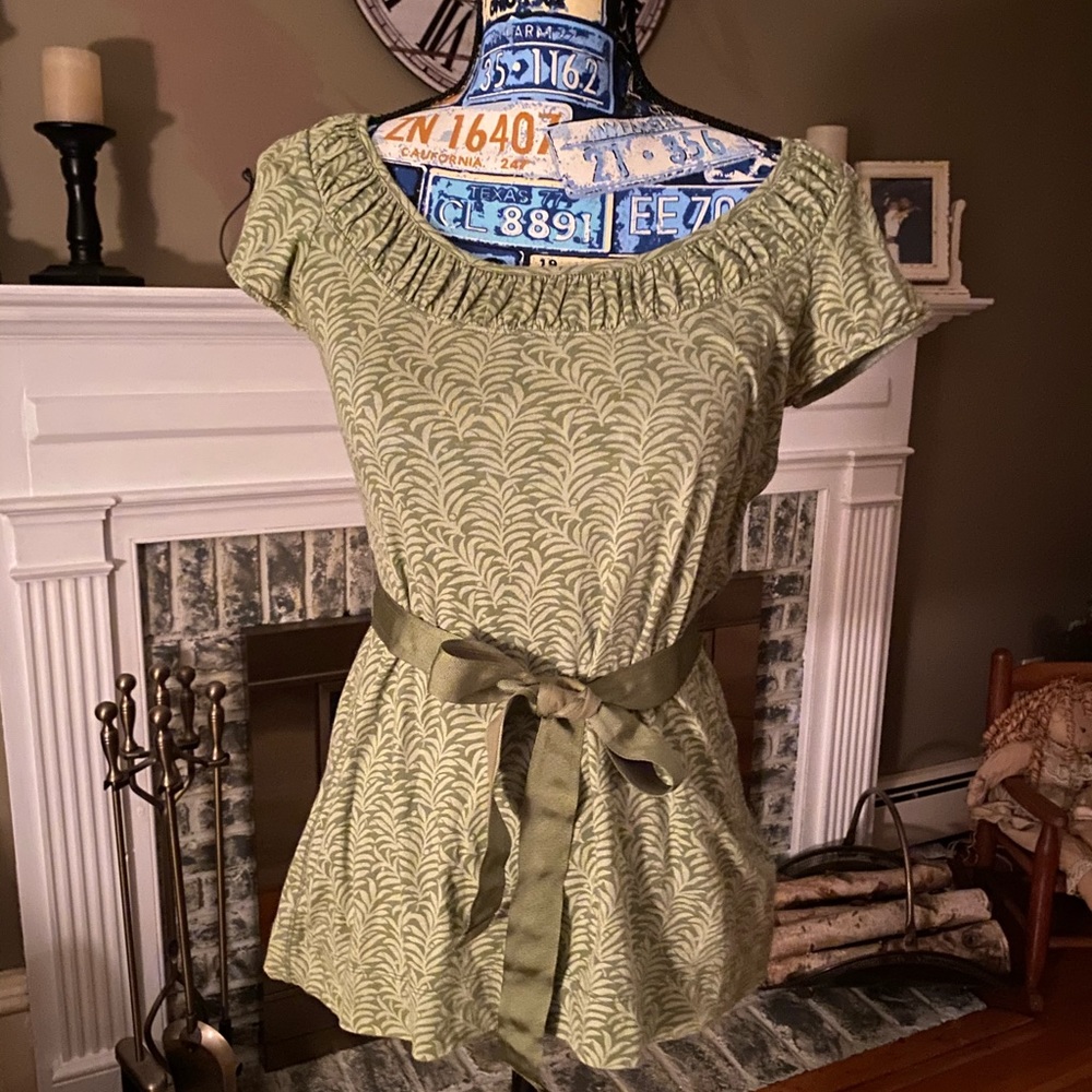 American Eagle Sage Green Fern Print Blouse w/ Satin Belt - S